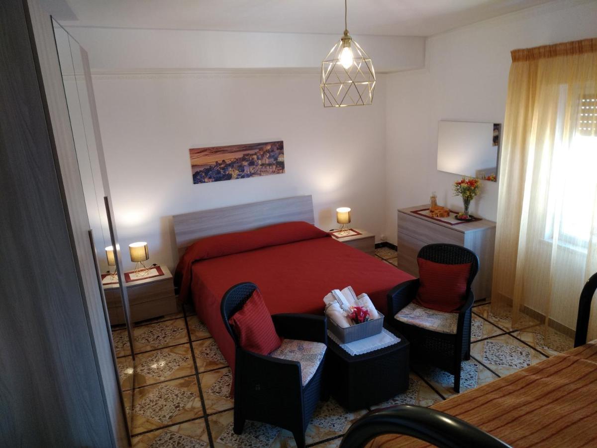 Апартаменты Casa Donna Franca Кастильоне-ди-Сицилия Экстерьер фото
